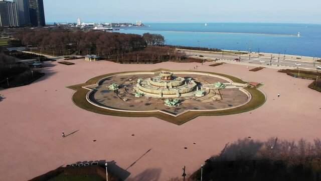 Buckingham Fountain Out of Service During Covid-19 Virus Lockdown, Chicago USA. Static Aerial View of Quiet Grant Park and Michigan Lake Lakefront