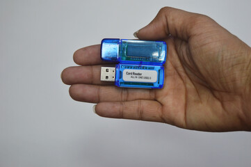 Card reader For reading data from a memory card.