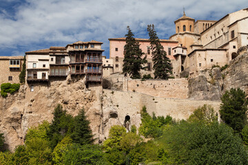 Fototapeta na wymiar Hanging Houses and Cathedral of Cuenca