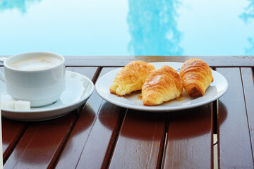 A delicious breakfast at the hotel swimming pool.