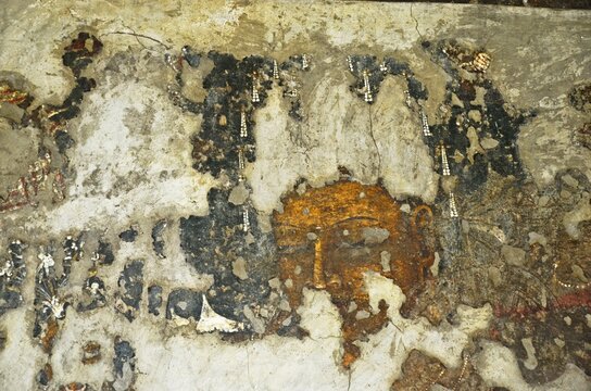 murals in ajanta caves maharashtra