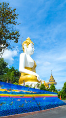 Big buddha With a sky background