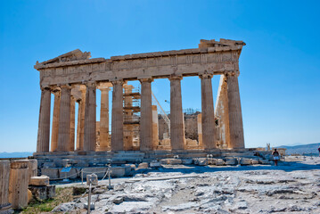Obraz premium The Acropolis of Athens, Greece, August 2020: Tourist season on the Acropolis during the Coronavirus pandemic