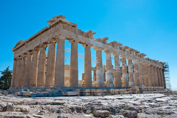 Obraz premium The Acropolis of Athens, Greece, August 2020: Tourist season on the Acropolis during the Coronavirus pandemic