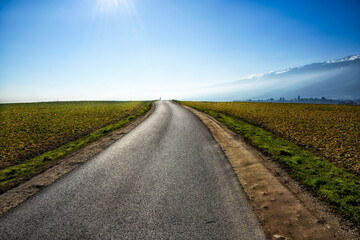Un Jour à la Campagne - Promenade En Solitaire