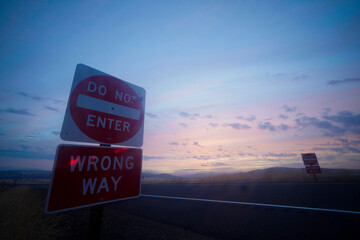 進入禁止の道路標識
