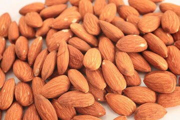 アーモンド