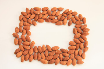 アーモンドのフレーム