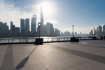 Obraz premium ShangHai city skyline at sunrise
