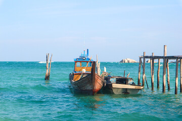 Fototapeta na wymiar wooden boat on the beach