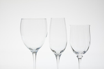 ワイングラスとシャンパングラス