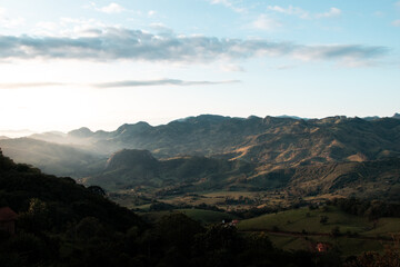 Fotografia panorâmica nas belas montanhas de Minas Gerais