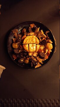 Parrillada Colombiana con arepa 