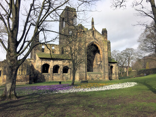 Fototapeta premium Kirkstall Abbey in Leeds in the early morning