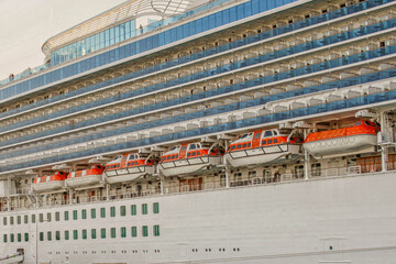 Cruise ship