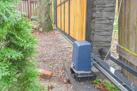 a automatic gate mechanism on the garden plot