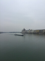 Obraz premium landscape of Budabest, Hungary on Danube river