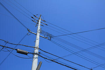 青空ときれいな電柱