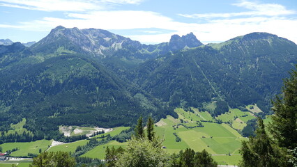 Aussicht vom Falkenstein auf Aggenstein und Breitenberg
