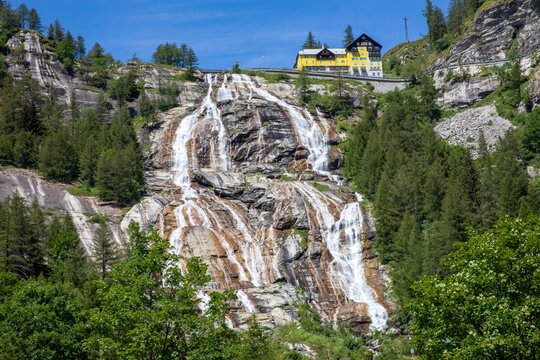 Toce waterfall