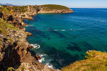 Paisaje de la costa y acantilados de la zona oriental de Ast&uacute;rias