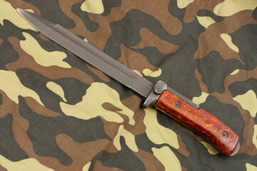 bayonet to camouflage