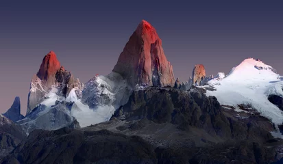 Fototapete Cerro Torre Majestätischer Berg Fitz Roy bei Sonnenaufgang. Nationalpark Los Glaciares. Patagonien, Argentinien