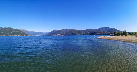 Obraz premium ultra wide panorama of the Lake Maggiore from Germignaga