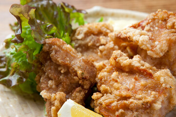 鶏のから揚げ