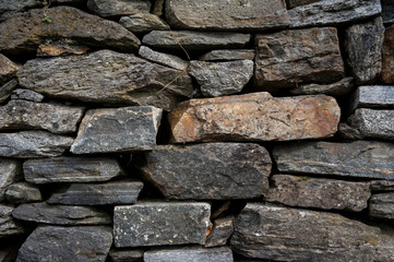 muro a secco in pietra