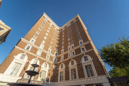 Downtown Greenville South Carolina On Main Street