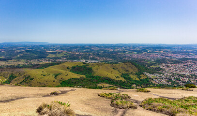 Fototapeta na wymiar Foto Panorâmica no topo da Pedra Grande, situada na cidade de Atibaia, São Paulo, Brasil.