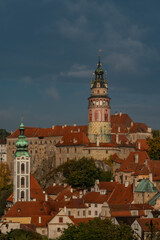 Fototapeta premium Cesky Krumlov old town with Vltava river and bridges in autumn color morning