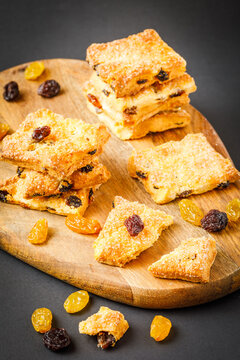 vertical image with cottage chease cookies with raisins