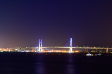 神奈川県　横浜　大さん橋から眺める横浜ベイブリッジの夜景
