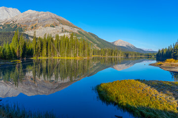 Obraz premium Mountain reflections