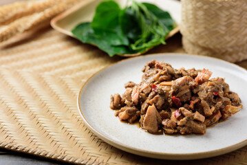 Northern Thai food (Tum Kraton), Spicy santol salad with crab paste