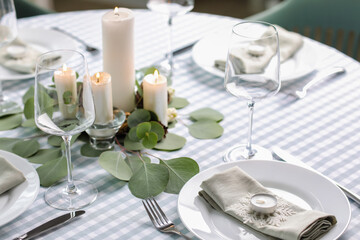 Beautiful table setting with Christmas decor