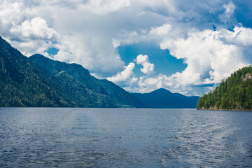 travel through the Siberian forests at different times of the year

