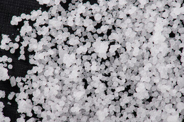 Spherical silica gels