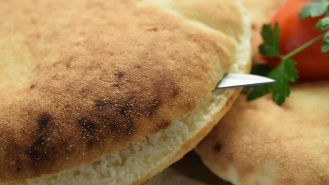 Taglio della puccia ft0208_0500 Pucce Puglia