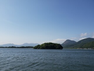 island in the sea