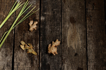 ginger and lemongrass on a wooden table