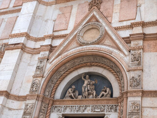 Fototapeta premium Details of facade of basilica di San Petronio on Piazza Maggiore in Bologna, Italy