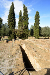 Fototapeta na wymiar tank of ruins of the Iberian settlement of Ullastret, Girona province, Catalonia, Spain,