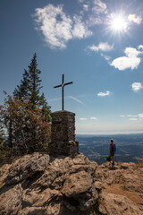 Am Gipfel des Großen Falkenstein im Nationalpark Bayerischer Wald