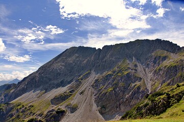 Obraz premium Steinfeldspitze (2.344 m), austriackie Alpy, region Zauchensee
