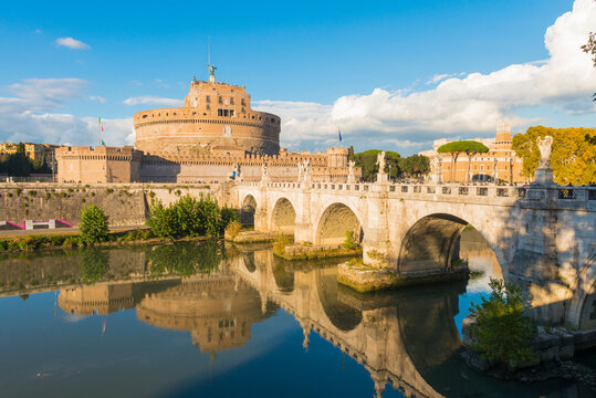 Exterior view of Mausoleum of Hadrian and arch bridge