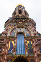 Fototapeta na wymiar Cathedral of Our Savior on Spilled Blood. Closeup of domes and architecture facade details in St. Petersburg, Russia