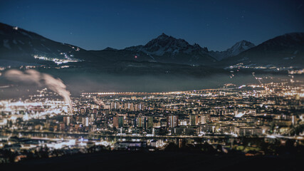 Obraz premium city skyline.innsbruck austria.
